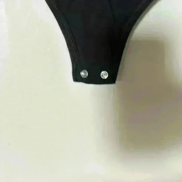 Black front tied bodysuit - Picture 9 of 10